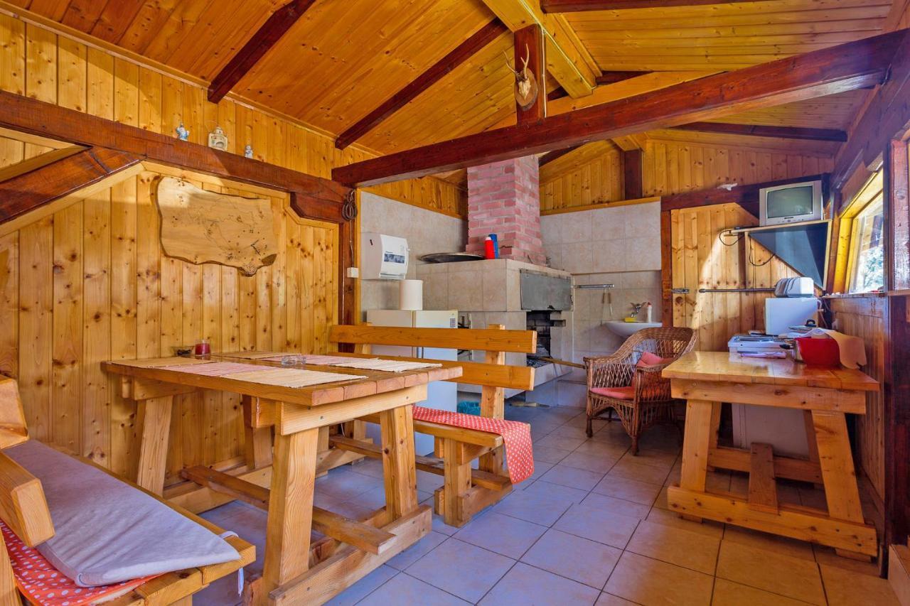 Andrea In Sertic Poljana - Haus Fuer 6 Personen พลิตวิชกา เยเซรา ภายนอก รูปภาพ